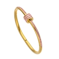 Eleganter vergoldeter Edelstahl-Klapparmreif mit schimmernden rosa Schmucksteinen - Gold + Rosa Zirkonia