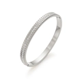 Détail du bracelet en acier titane argenté avec diamants incrustés et fermoir boucle - Style à Texture Granuleuse (HMSZ022 Couleur Argent)
