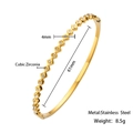 Goldener Armreif mit Rautenmuster aus 18K vergoldetem Edelstahl mit Zirkonia-Steinen - Geometrisches Gittermuster (HMSZ031-Goldfarbe)