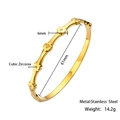 18K vergoldetes Edelstahl-Blumenarmband mit funkelnden Zirkonia-Steinen - Hohler Blumenstil (HMSZ033-Goldfarbe)