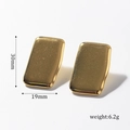 Boucles d'oreilles rectangulaires dorées polies montrant les dimensions 30mm x 19mm - Style Rectangulaire Brillant (BAE013G)