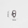 Detalle de cierre de mosquetón de corazón de 13,5mm en acero inoxidable para bisutería DIY - Estilo Corazón 13.5mm (J13)
