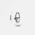 Detalle de un cierre de mosquetón pulido de 20mm x 10mm de acero inoxidable para joyería - Estilo 20x10 (BM19)