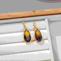 Orecchini a goccia con cristalli sfumati giallo e viola in montatura dorata - Stile Sfumato Giallo Viola