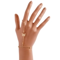 Goldenes Punk-Fingerarmband mit hohlem Schmetterlingsanhänger und Metallperlen - Hohles Schmetterlings-Ring-Armband (ZW2065)