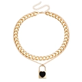 Collar de doble capa dorado con colgante de candado rectangular y detalle de corazón negro - Estilo de Colgante de Cerradura de Corazón (ZW2905) / Dorado