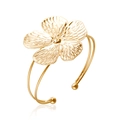 Elegant gold flower cuff bracelet with radiating texture and double-strand wire design - Bracelet (ZW2602)