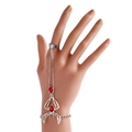 Bracelet bague gothique argenté avec araignée en pierre rouge et anneau large - Style Gothique Araignée Rubis (Teinte Acier ZW3252)