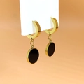 Boucles d'oreilles élégantes en acier titane or rose 18K avec pendentifs ronds noirs - Disque Noir Rond (E011) / Or