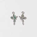 Silver flower flower pendant with green cubic zirconia and sparkling accents - Green