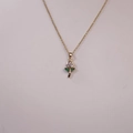 Elegante collar dorado con colgante de tulipán, circonita y piedras verdes finas - Estilo tulipán blanco dorado (4)