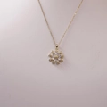 Rotating daisy flower pendant necklace in gold finish with sparkling zircon crystals - Gold Daisy Style(1)