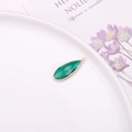 Facettierter grüner Kristall-Tropfenanhänger mit vergoldetem Rahmen für Schmuck - 10x20mm Wassertropfen / Pfauengrün
