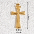 Vue détaillée du pendentif croix en acier doré avec dimensions de 39mm de hauteur - Style Poli à Bord Perlé (DZ- 3942)