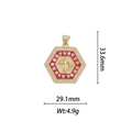 Vue détaillée du pendentif croix hexagonal en or 18k avec dimensions 33,6mm par 29,1mm - Style Croix Hexagonale - Mosaïque Rouge Rose (DZ352)