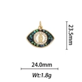 Détail macro du pendentif Vierge Marie en plaqué or 18k en forme d'œil et nacre colorée - Vierge Marie Forme Œil - Coquillage Irisé Foncé (DZ363)