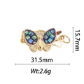 Vue détaillée du pendentif papillon de 31,5mm doré avec incrustation en nacre bleue - Style Papillon Violet (DZ309)