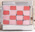 Charm italien modulaire avec motif damier émaillé rose et corail sur base en argent poli - Damier Rose et Corail (MK-2306)