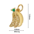 Macro-opname van bananenhanger met 18K goudlaag, afmetingen 13,0mm bij 8,8mm - Micro Pave Banaan Stijl (DZM-3555)