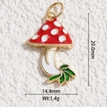Vista dettagliata del ciondolo a fungo da 20mm con smalto rosso e misure 20x14,4mm - Fungo Rosso Con Foglia Verde (DYS-5762)