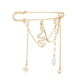 Broche de imperdible dorado con colgante de serpiente, perlas y dijes de corazón - Estilo Perla Estrella Corazón Serpiente (ZW2919)