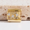 Italienisches Charm-Glied in Gold aus Edelstahl mit drei geprägten Sternen und Zirkonia - Dreifach-Pentagramm (MK-1537)
