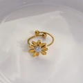 Anillo ajustable con diseño floral de margarita dorada y pavé de circonitas brillantes - Abierto Ajustable / Margarita Blanca