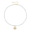 Vue détaillée du collier de perles avec pendentif lotus scintillant et fermoir mousqueton - ZW1132 Style 3 / Collier (Perle Artificielle)