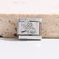 Makro-Detail eines italienischen Charm-Moduls mit zirkonbesetztem Schmetterling - Hohler Schmetterling Zirkon Stil (MK-3141)