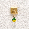 Italienischer Charms-Anhänger mit goldener Herz-Trankflasche auf weißem Untergrund - Herz-Medizinflaschen-Stil (GMKDZ-685)
