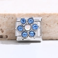 Modulo per bracciale italiano con fiore di strass blu e cristallo AB su acciaio - Stile Fiore in Strass AB Blu (MK-3109)