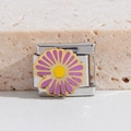 Charm italien en acier inoxydable avec motif marguerite violette et finition dorée - Forme Petite Marguerite (MK-1733)