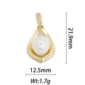Vista dettagliata del pendente con perla a goccia placcato oro 18k, alto 21,9 mm e largo 12,5 mm - Cornice in Zircone Perla a Goccia (DZ-1212)