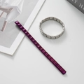 Bracciale componibile italiano in acciaio inossidabile argento e viola, vista lifestyle - Cinturino Viola Scuro (BD-282) / Viola scuro