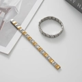 Dettaglio di bracciali modulari italiani in acciaio inossidabile bicolore argento e oro - Cinturino Oro e Argento (BD-287) / combinazione color oro e argento