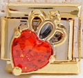 Italienischer Charm-Link mit rotem Herz-Edelstein und Goldkrone für Armbänder - Herzkronen-Stil (MK-1382)