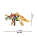 Colgante de triceratops con circonitas arcoíris de 10,5 mm por 21,4 mm de ancho - Estilo Triceratops (DZ-2888)