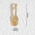 Détail du mini pendentif cuillère doré, dimensions 16,9 x 4,6 mm pour bijoux DIY - Style Cuillère Dorée (DZ-3235)