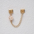Charm modulare italiano con rosa rosa in rilievo su base in acciaio inossidabile dorato - Rosa Bianco Rosa Base Dorata (MKDZ-360)