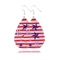 Boucles d'oreilles goutte en cuir Independence Day avec rayures rouges et étoiles bleues - Rayures Horizontales et Étoiles Bleues Style Alterné (JE0072D)