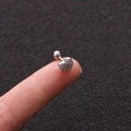 Minimalistischer herzförmiger Edelstahl-Ohrstecker mit mikroversetzten Zirkonia-Kristallen - Herz Silber Strass Stil (No.22 Silber) / 1.2x6mm (Stabdicke x Länge)