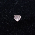 Orecchino a cuore in argento con castone pavé di zirconi cubici scintillanti - Cuore Pieno di Strass (JE0228C)