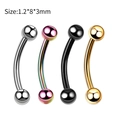 Detailweergave van vier veelkleurige gebogen halterpiercings in maat 1,2*8*3mm - Bal Wenkbrauw Stud (JE0060)