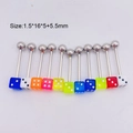 Detailansicht der Acryl-Würfel-Piercings mit 1,5x16x5mm Edelstahl-Hantelstangen - Typ A Zungenstecker