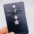 Piercing de nombril en acier chirurgical argenté avec pendentif fleur en zircone - Style Fleur à Cinq Pétales (JE0430G)