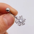 Silver snowflake belly ring with sparkling AAA zirconia stones and curved barbell - Silver Snowflake Style (JE0428G)