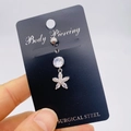 Piercing nombril en acier chirurgical argenté avec étoile en zircone sur carte noire - Style Étoile à Cinq Branches Pavé (JE0430N)