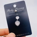 Piercing de nombril en acier chirurgical avec pendentif en zircon en forme de cœur - Style Cœur avec Halo (JE0430T)