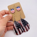 Detail of Independence Day faux leather earrings featuring retro US flag patterns - Vintage Distressed Star Stripes Heart Set (JE0766E)