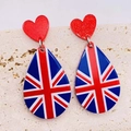 Detail von glitzernden roten Herzsteckern mit britischem Flaggen Acryl Anhänger - UK-Flaggenstil (JE0807B)